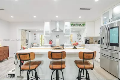 15000 Egan Ln, Miami Lakes, FL 33014 - Photo 6