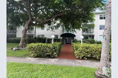 240 Galen Dr #207, Key Biscayne, FL 33149 - Photo 2
