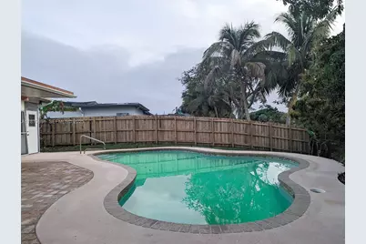 1190 NW 92nd Ave, Pembroke Pines, FL 33024 - Photo 10
