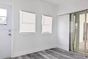 1190 NW 92nd Ave, Pembroke Pines, FL 33024 - Photo 16