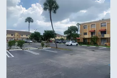 17901 NW 68th Ave #R209, Hialeah, FL 33015 - Photo 40
