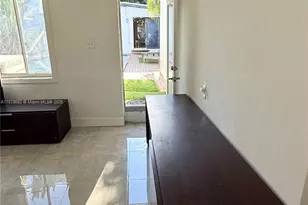 691 NW 7th Street Rd, Miami, FL 33136 - Photo 8