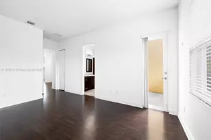 1732 NW 124th Pl, Pembroke Pines, FL 33028 - Photo 12