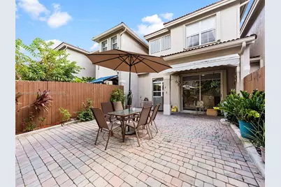 978 SW 154th Ct, Miami, FL 33194 - Photo 18