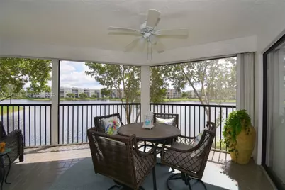 7632 Fairfax Dr #7632, Tamarac, FL 33321 - Photo 1