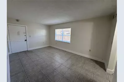 16150 NE 19th Ct #4, North Miami Beach, FL 33162 - Photo 1