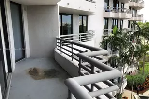 3300 NE 191st St, Aventura, FL 33180 - Photo 8