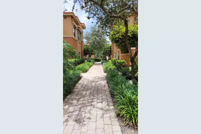 5010 S Harbor Isles Dr #2408, Dania Beach, FL 33312 - Photo 2