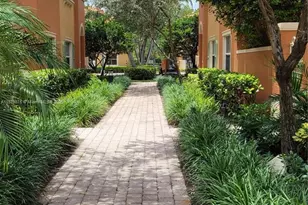 5010 S Harbor Isles Dr, Dania Beach, FL 33312 - Photo 2