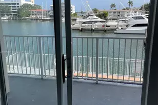 7917 West Dr, North Bay Village, FL 33141 - Photo 4