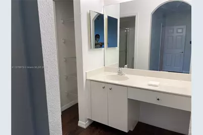 2904 NW 33rd Ter, Lauderdale Lakes, FL 33311 - Photo 8