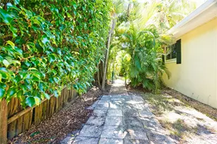 123 S Sewalls Point Rd, Sewalls Point, FL 34996 - Photo 38