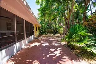 123 S Sewalls Point Rd, Sewalls Point, FL 34996 - Photo 10