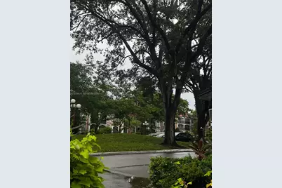 3680 Inverrary Dr #1T, Lauderhill, FL 33319 - Photo 4