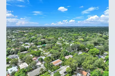 460 NE 132nd St, North Miami, FL 33161 - Photo 10
