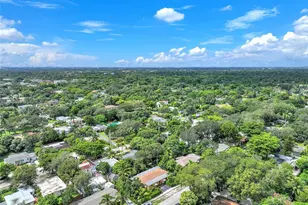 460 NE 132nd St, North Miami, FL 33161 - Photo 10