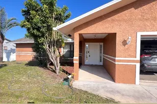1925 SE Floresta Dr, Port Saint Lucie, FL 34983 - Photo 2