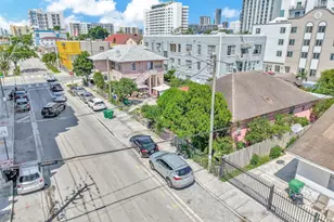 119 SW 7th Ave, Miami, FL 33130 - Photo 10