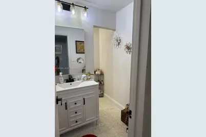 4713 Holly Dr, Tamarac, FL 33319 - Photo 6