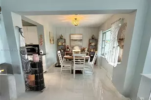 4713 Holly Dr, Tamarac, FL 33319 - Photo 18