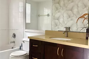 777 SW 111th Way, Pembroke Pines, FL 33025 - Photo 6