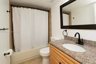 109 Lake Emerald Dr, Oakland Park, FL 33309 - Photo 34