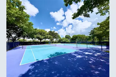 109 Lake Emerald Dr #209, Oakland Park, FL 33309 - Photo 8