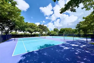 109 Lake Emerald Dr, Oakland Park, FL 33309 - Photo 8