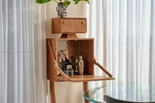 121 NE 34th St, Miami, FL 33137 - Photo 8