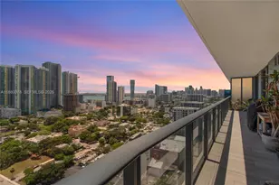 121 NE 34th St, Miami, FL 33137 - Photo 32