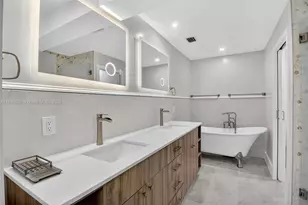 6090 SW 63rd Ave, South Miami, FL 33143 - Photo 20