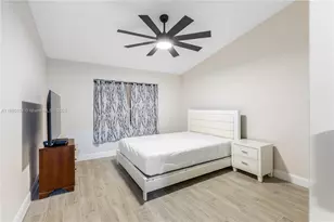 5284 Tiffany Anne Cir, West Palm Beach, FL 33417 - Photo 8