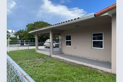 200 NE 44th St #0, Miami, FL 33137 - Photo 2
