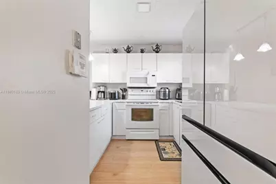 6235 Kendale Lakes Cir #247, Miami, FL 33183 - Photo 4