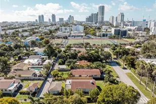 1255 Lenox Ave., Miami Beach, FL 33139 - Photo 2