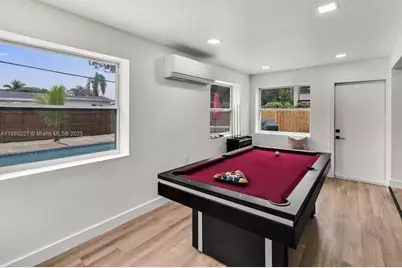 17621 NE 7th Ave, Miami, FL 33162 - Photo 8