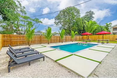 17621 NE 7th Ave, Miami, FL 33162 - Photo 46