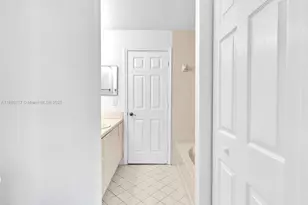 3865 Tree Top Dr, Weston, FL 33332 - Photo 30