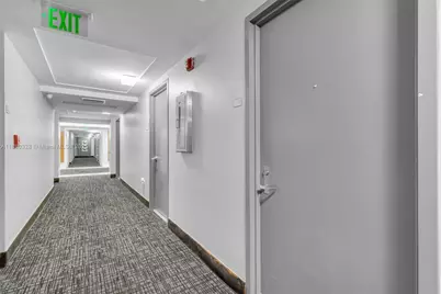 41 SE 5th St #1112, Miami, FL 33131 - Photo 16
