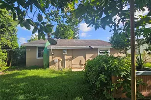 17361 SW 303rd St, Homestead, FL 33030 - Photo 2