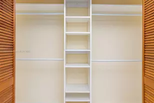 400 Kings Point Dr, Sunny Isles Beach, FL 33160 - Photo 10