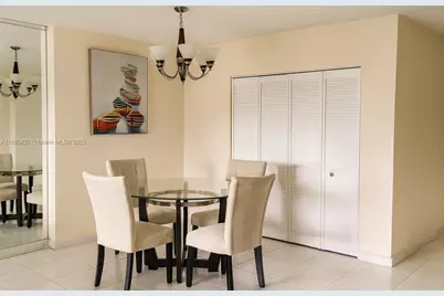 400 Kings Point Dr #327, Sunny Isles Beach, FL 33160 - Photo 6