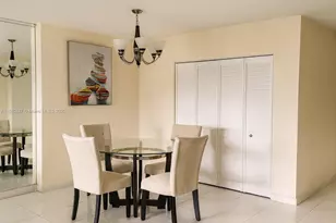 400 Kings Point Dr, Sunny Isles Beach, FL 33160 - Photo 6