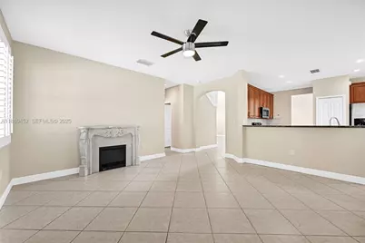2784 SW 129th Ter, Miramar, FL 33027 - Photo 10