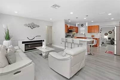 7280 SW 13th St, Miami, FL 33144 - Photo 6