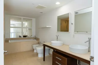 495 Brickell Ave #2102, Miami, FL 33131 - Photo 18