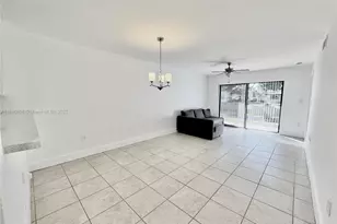 9956 Nob Hill Pl, Sunrise, FL 33351 - Photo 8