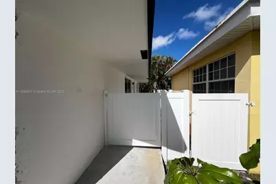 222 SW 8th St #C, Dania Beach, FL 33004 - Photo 8