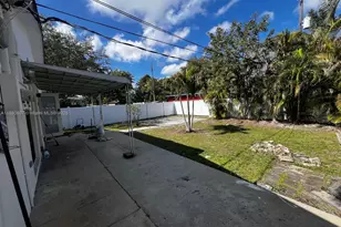 222 SW 8th St, Dania Beach, FL 33004 - Photo 10
