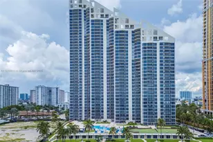 17555 Collins Ave, Sunny Isles Beach, FL 33160 - Photo 68
